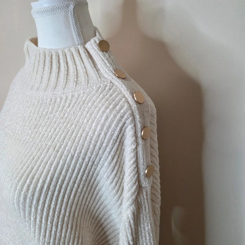 Cynthia Rowley Chenille Mock Neck‎ Sweater Gold Shoulder Button Cream Large - Picture 2 of 6